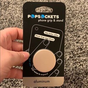 Rose gold pop socket